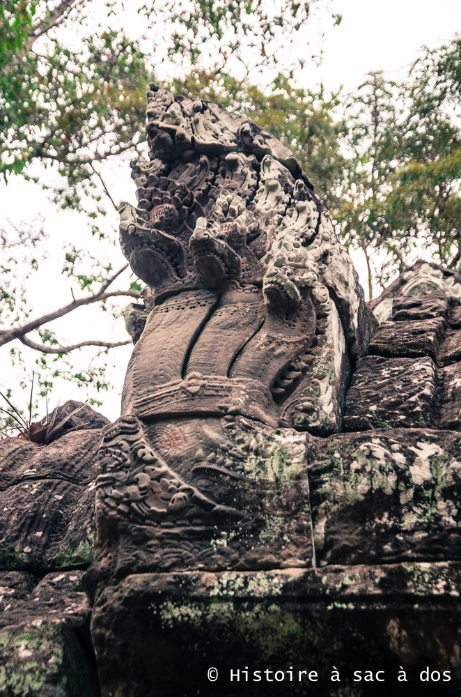 Serpents nagas, gardiens du temple Ta Som - Angkor