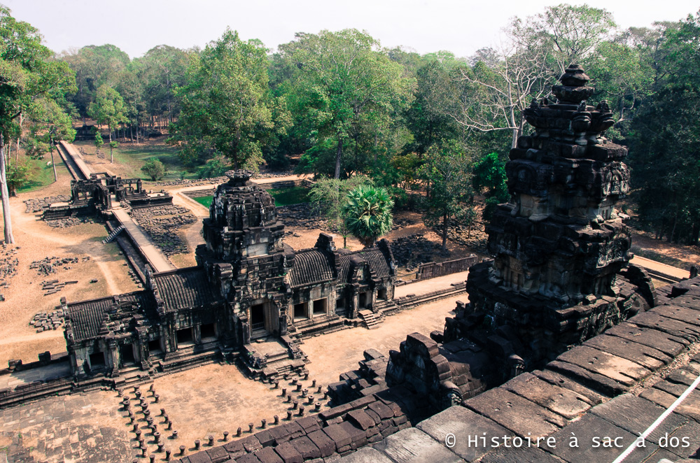 Temple de Baphuon - Construit vers le milieu du XIème siècle - Angkor Thom