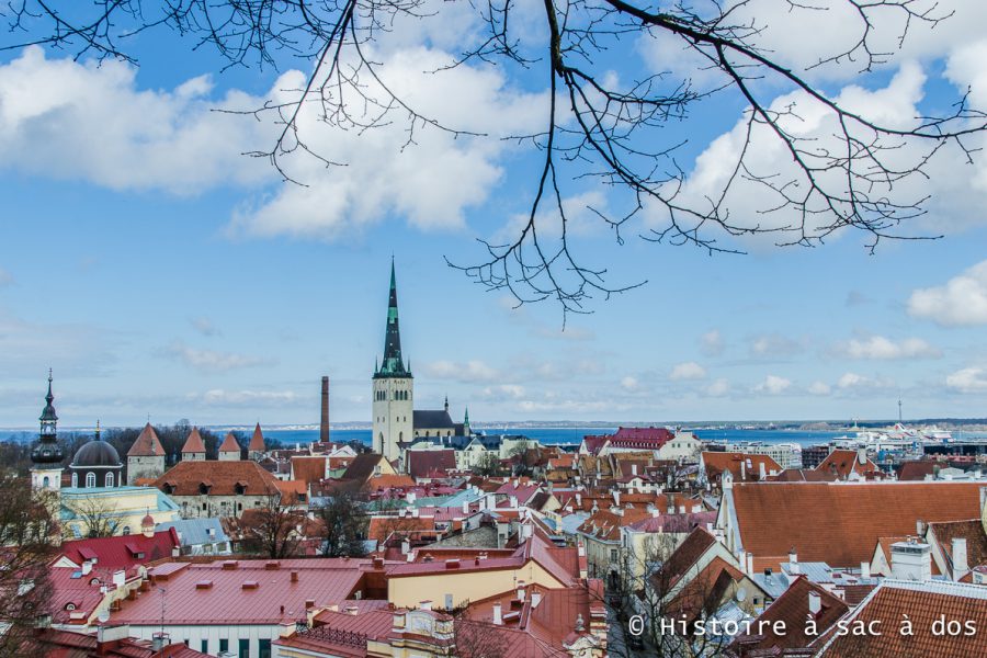 Vue de la ville médiévale de Tallinn depuis Toompea